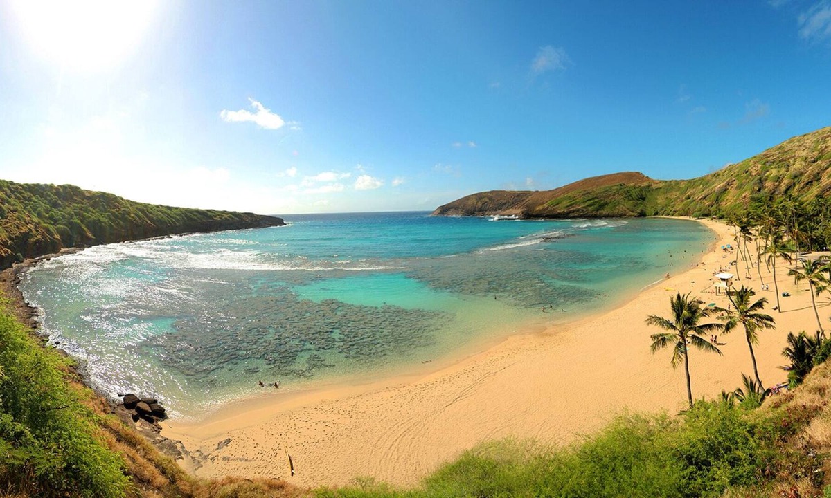 Waimanalo Condo | Steps To Beach, Sleeps 2, AC, heated pool, WIFI, parking