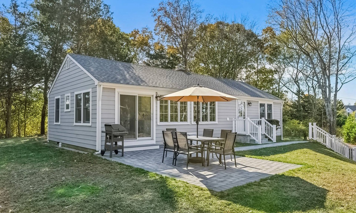 Town of Southold Town House | Steps to Beach + Sunset Views! East Marion Home