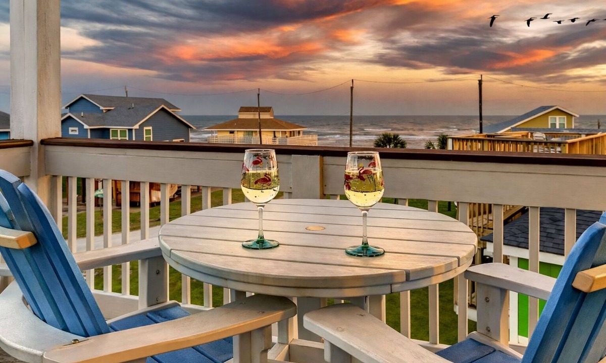 Bermuda Beach House | Steps to Bermuda Beach, Gulf Views, 2 King Suites