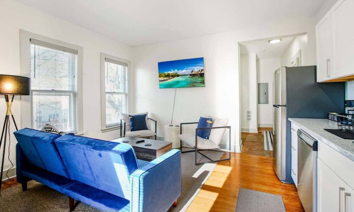 Hough House | Steps to Cleveland Clinic - Sleeps 3