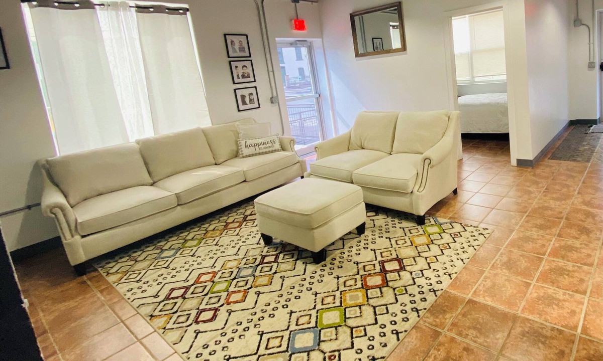 Penn Yan House | Steps to downtown Penn Yan, pet & family friendly 2BR! Board games galore!