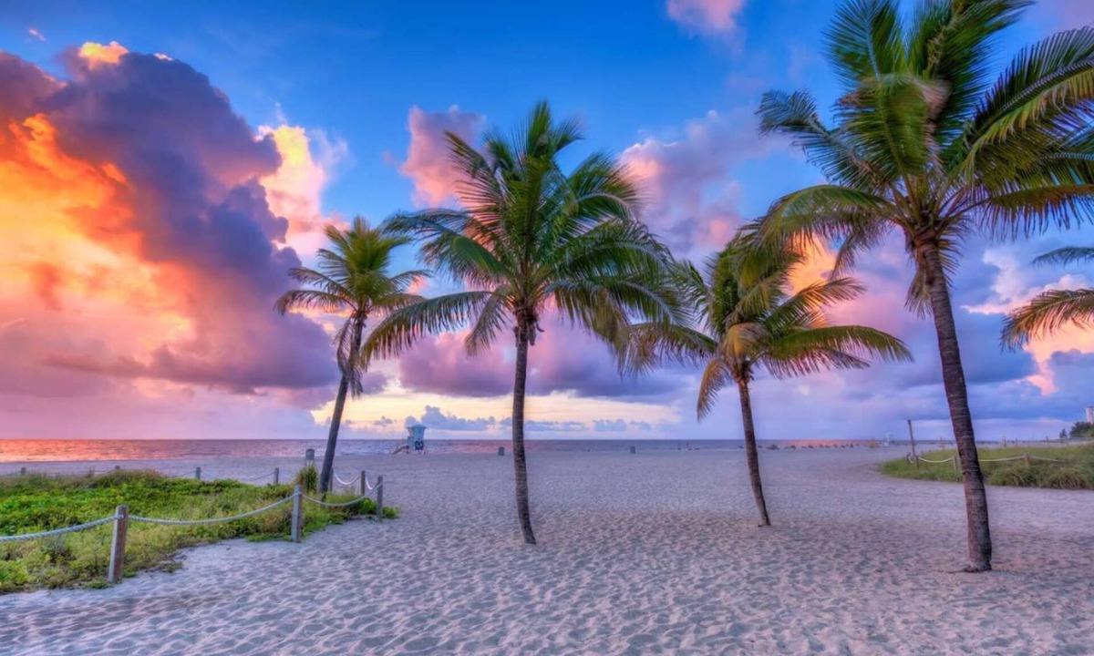 Pompano Beach Condo | Steps to Ocean: 2BR + Pool Access!