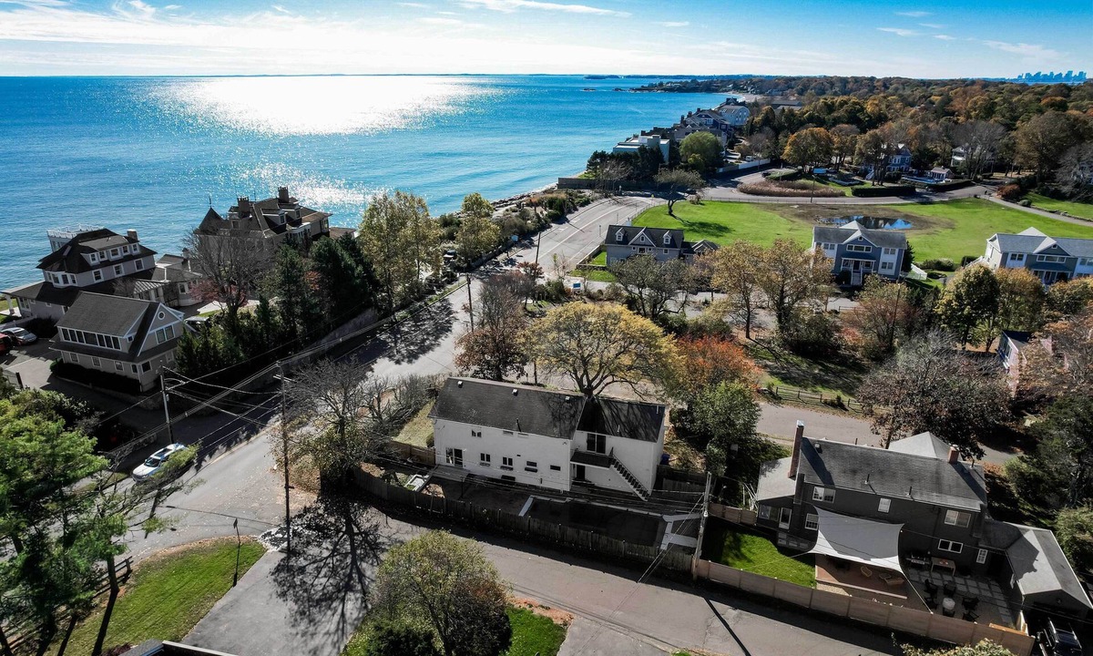 Marblehead House | Steps to Preston Beach! Family Home w/Backyard