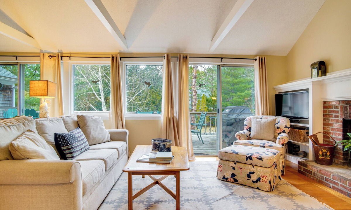 Mashpee House | Steps to River! Retreat 2 Mi to Mashpee Commons