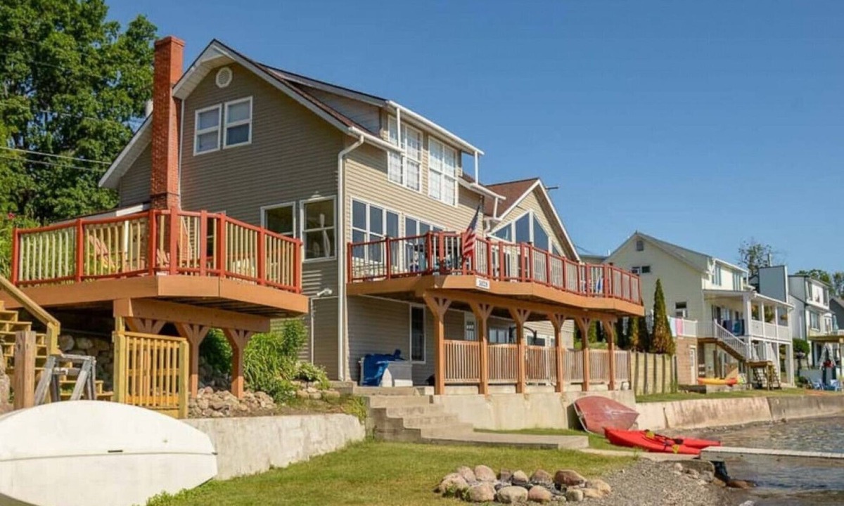Geneseo House | Steps To The Beach on Conesus Lake