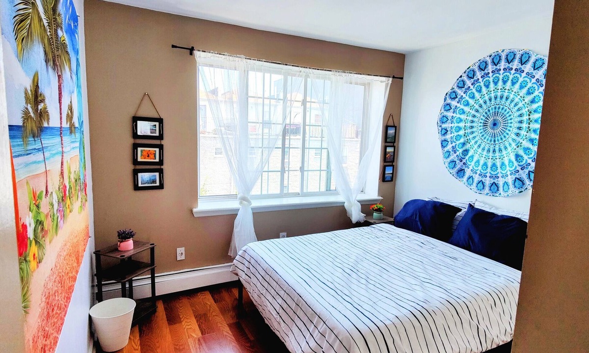 Queens Apartment | STEPS TO THE OCEAN