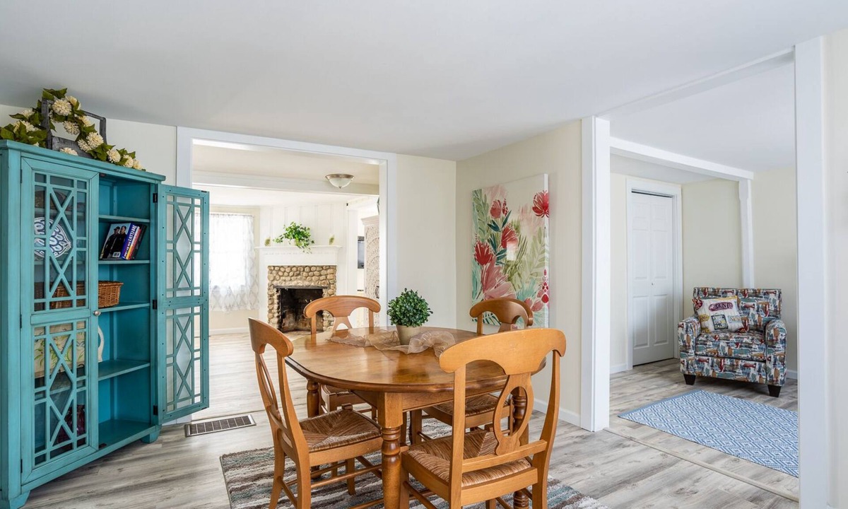 Fairfield House | Steps to the Sand & Surf!