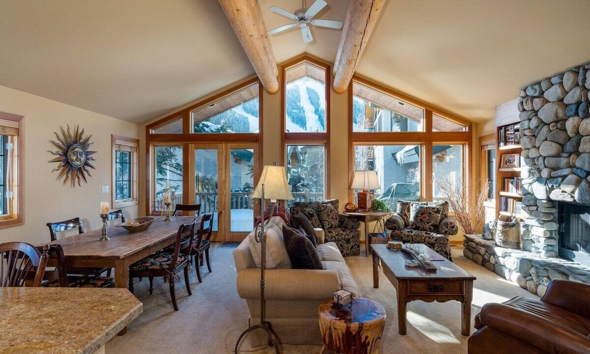 Warm Springs House | Steps to the Warm Springs Lift