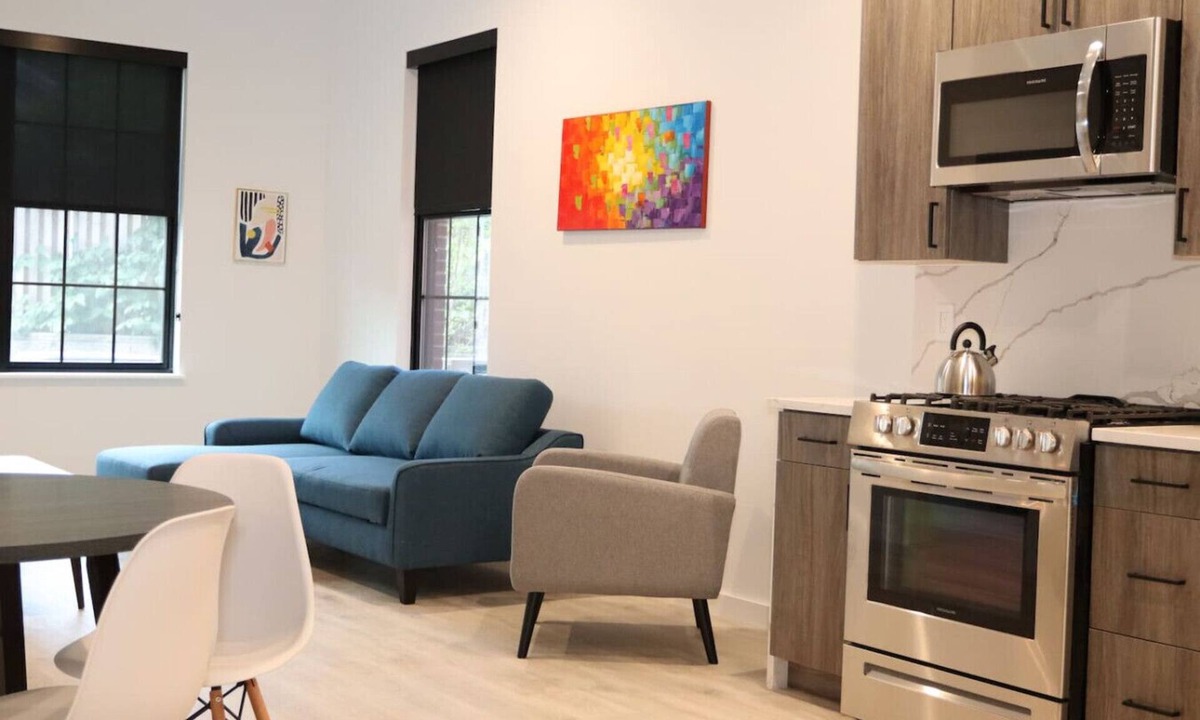 Caldwell Apartment | Steps to Town Center - Amazing 1 Bed/1 Bath!