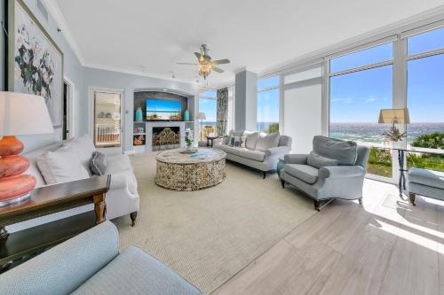 Crescent Beach House | Sterling Beach #301