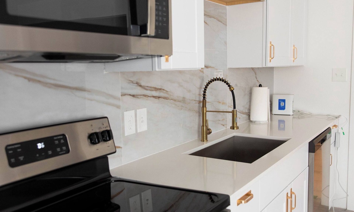 Old East Dallas Apartment | Sterling Stay – Modern 1BR in Central Dallas with Free Parking and WiFi