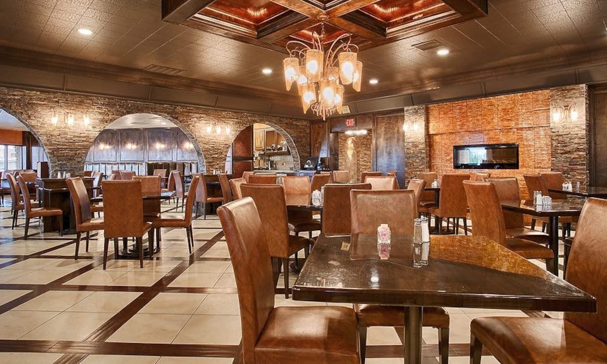 Carlsbad Hotel | Stevens Inn a Howard Johnson by Wyndham