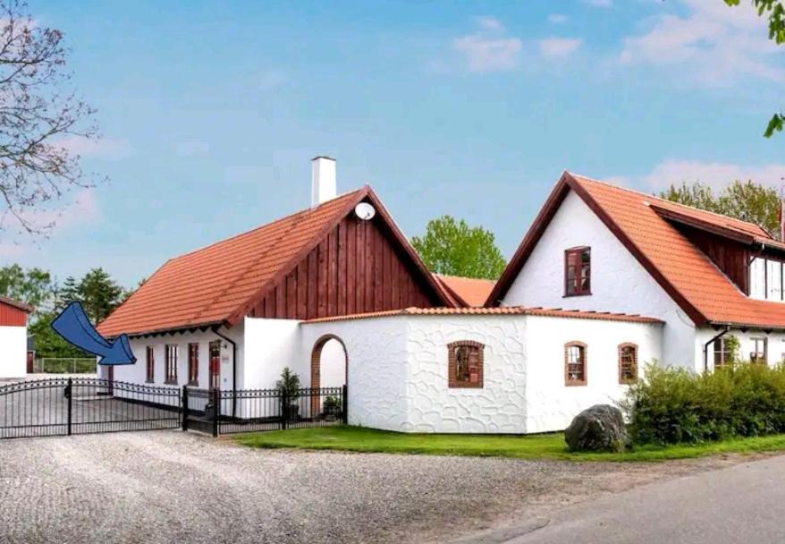 Faxe Apartment | Stevns Birkevang holiday apartment in idyllic countryside