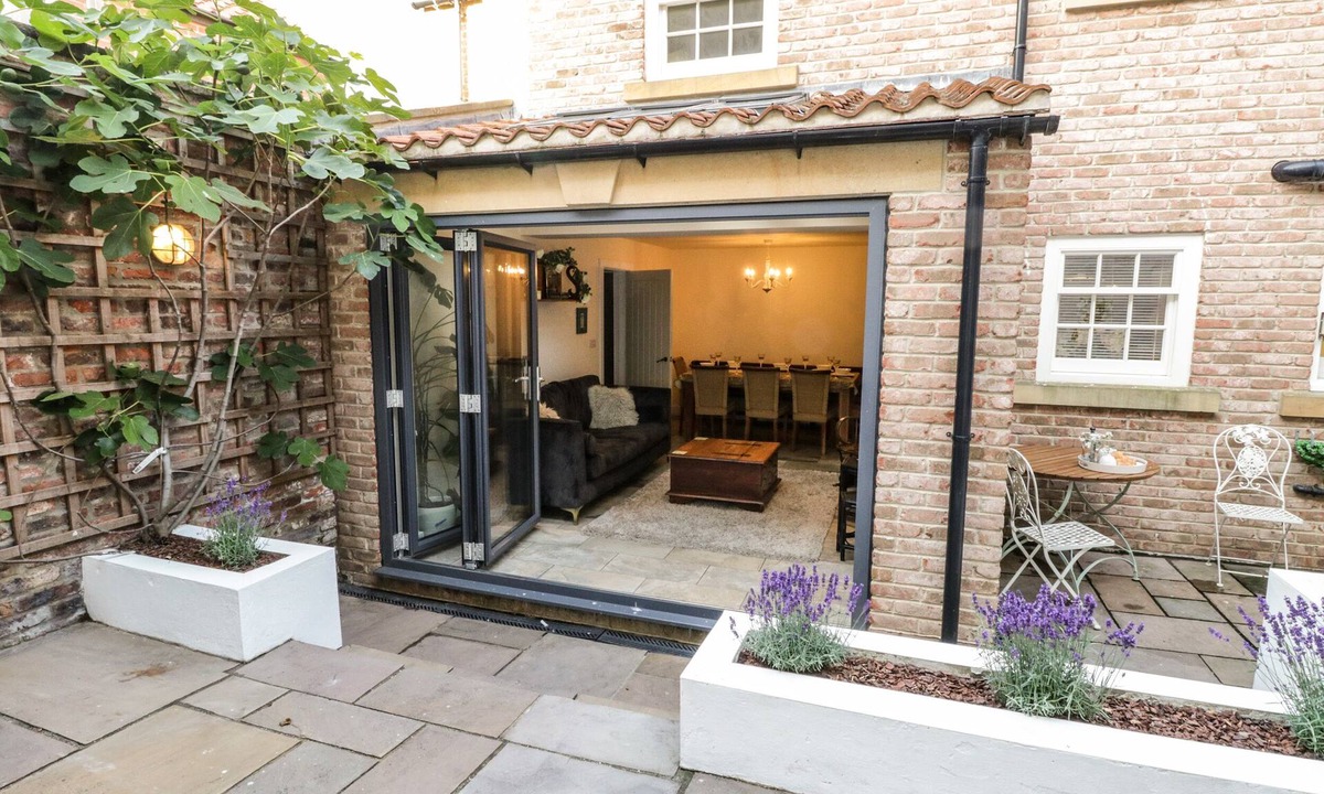 Whitby Cottage | Stewart House