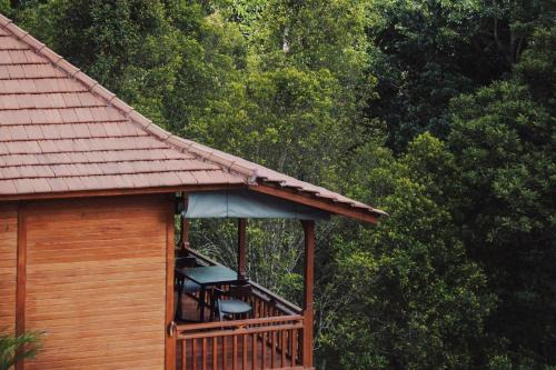 Sidemen Cabin | STHANATAPA HILL's