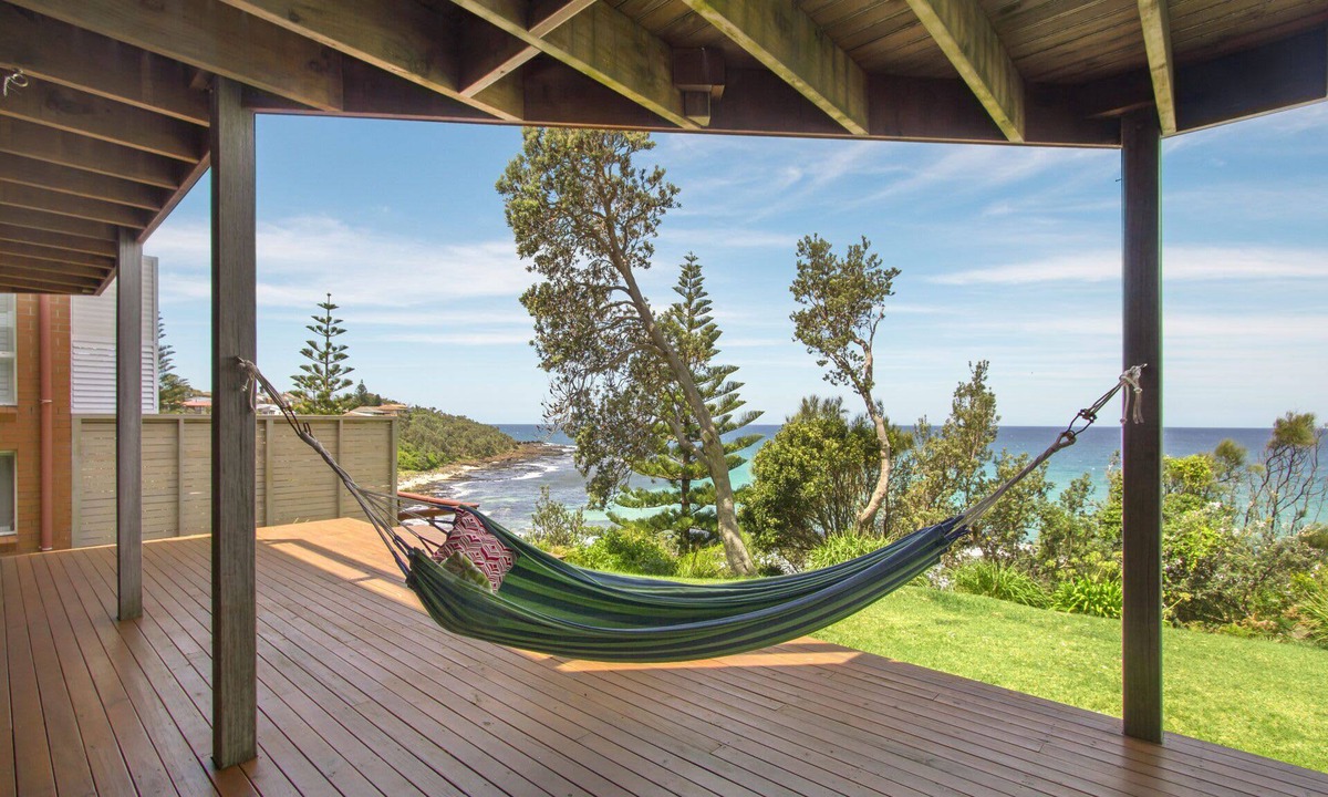 Manyana House | Sticks By The Sea Sum