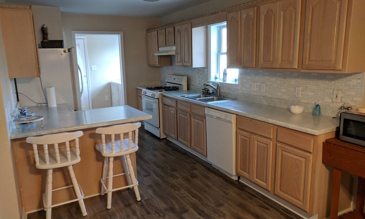 Youngstown House | Still have availability for the Solar Eclipse!