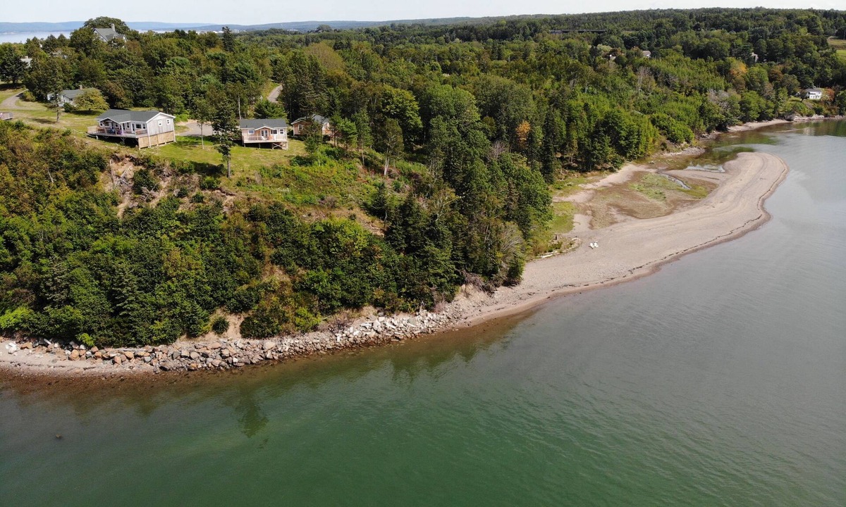 Deep Brook Cabin | Still Point Lodge & Cottages
