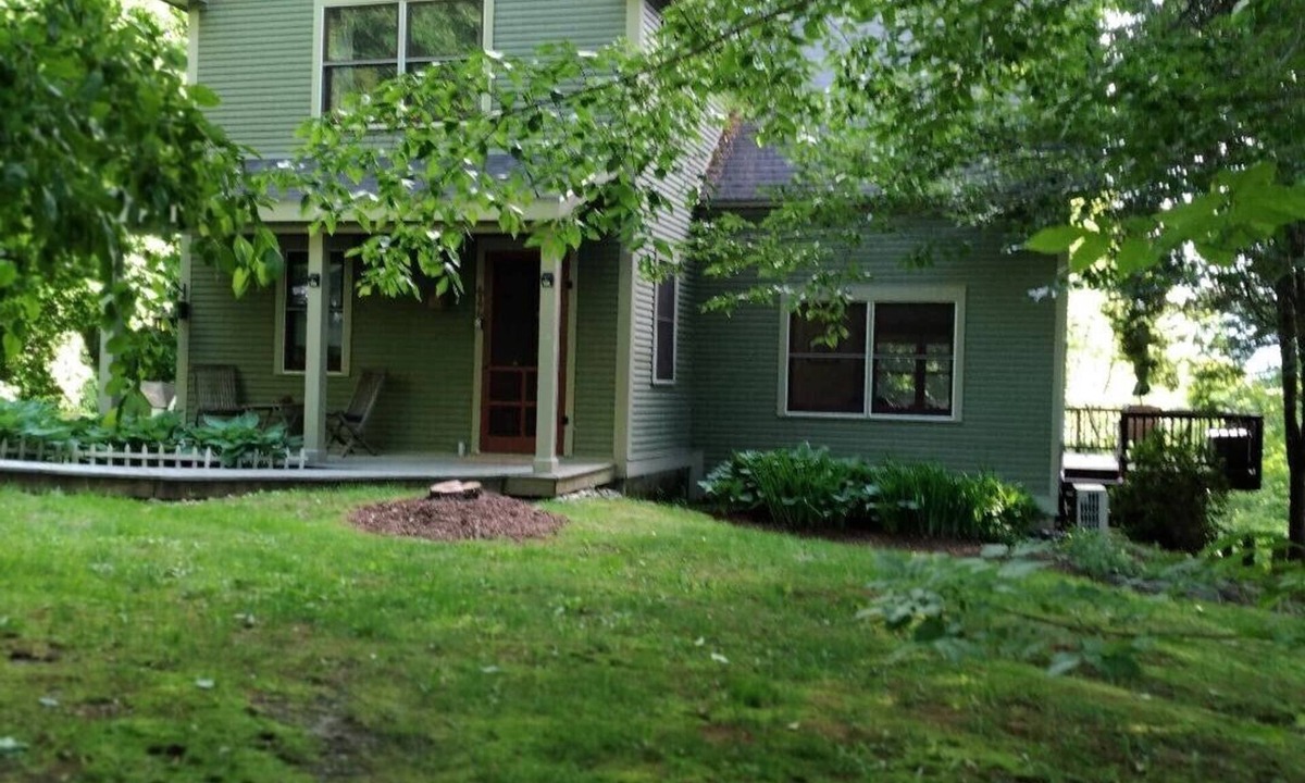 Waitsfield House | Still Prime Times Left; August and September! Don't Miss Harvest Time