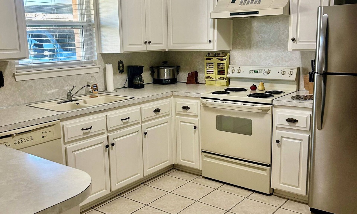Bell County House | Stillhouse Lake Getaway Harker Heights 2 Bedroom 2 Bath with jetted tub sleeps 6