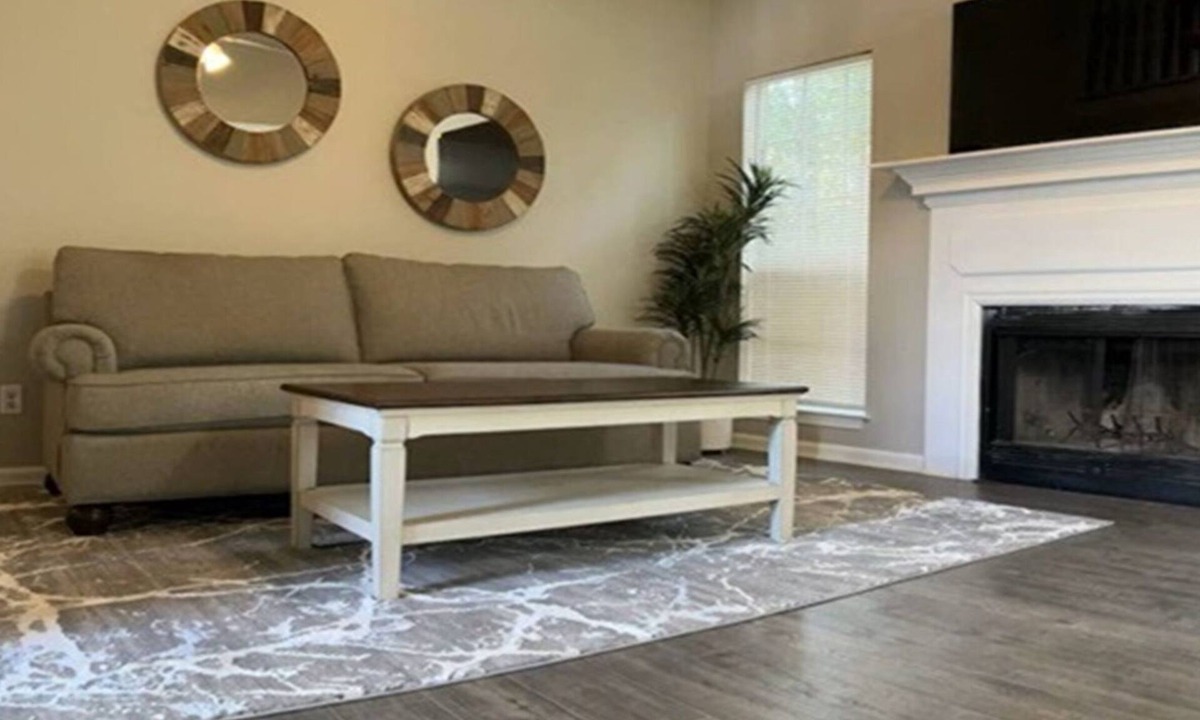 Stockbridge House | Stockbridge Modern Home w/Master on Main