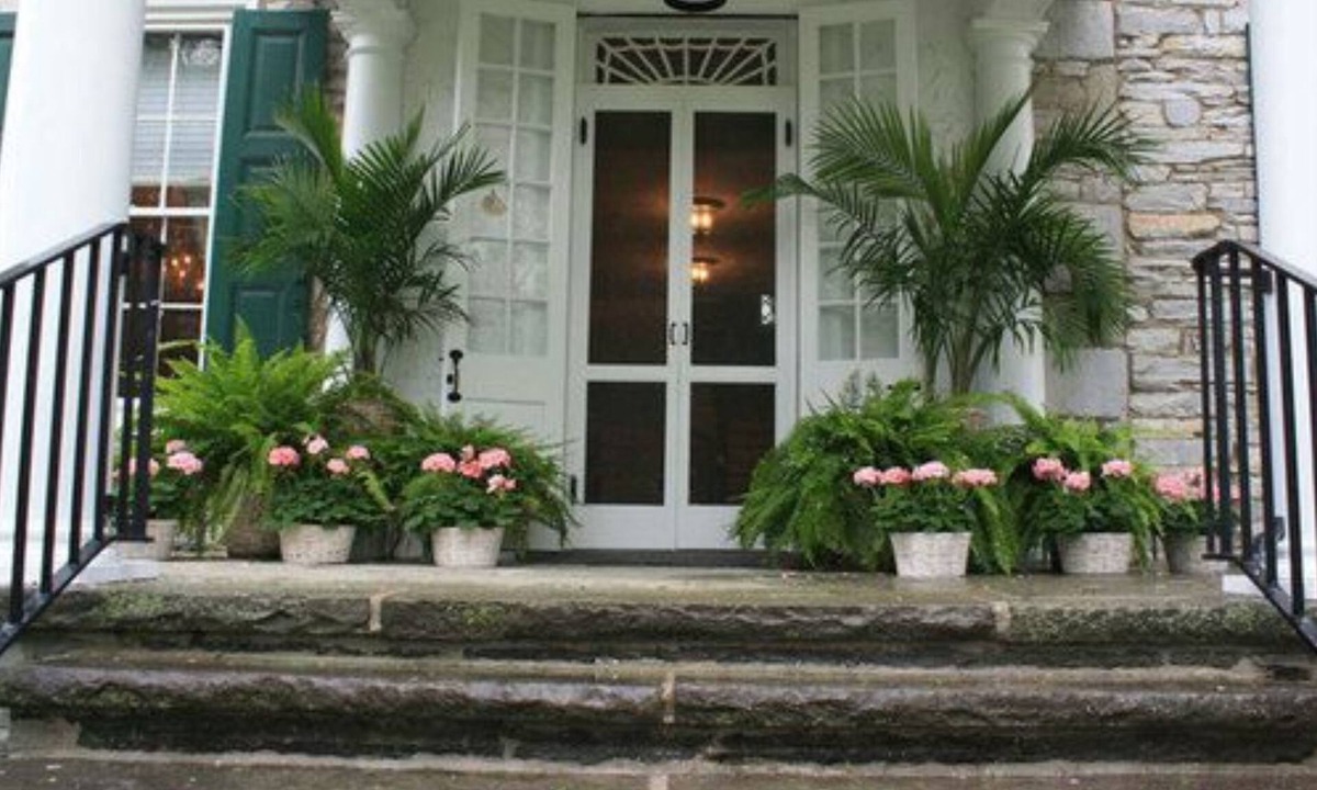 Bowmansdale Bed & Breakfast | Stocks Manor Bed and Breakfast