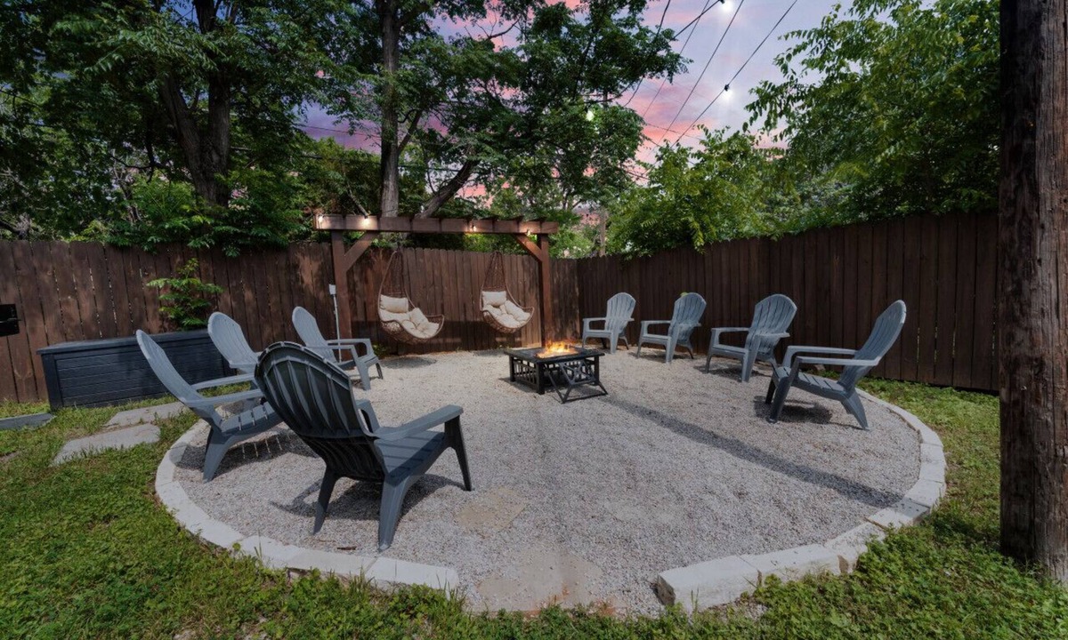 Fort Worth Apartment | Stockyards- 4min | Pet Friendly | 3BR Luxe Gem