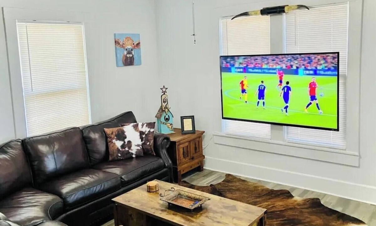 Fort Worth House | Stockyards Getaway: Western Charm Near World Cup