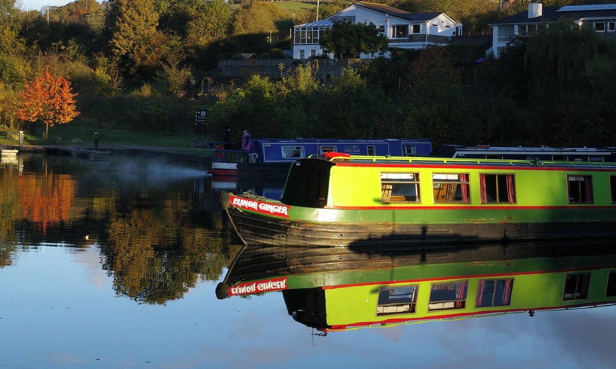 Stone Cabin | Stone - Boat - Sleeps 8 - Pet Friendly-85ws