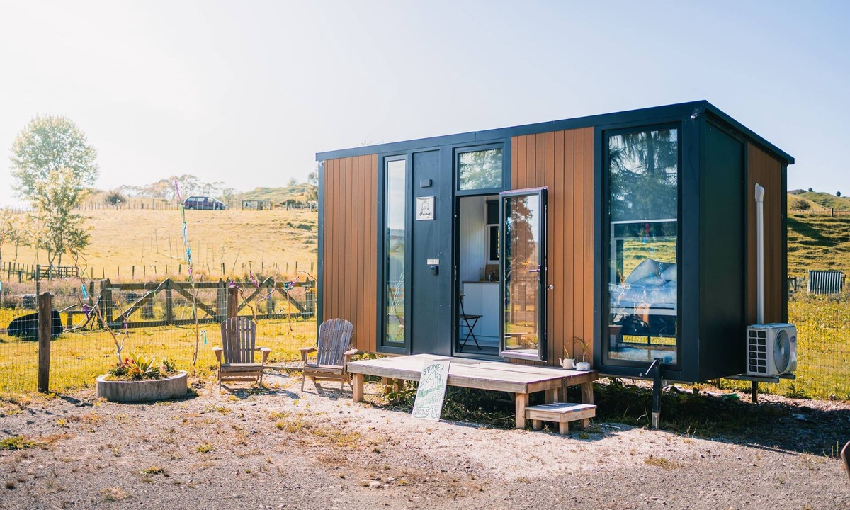 Stratford District House | Stone Cabin by Tiny Away