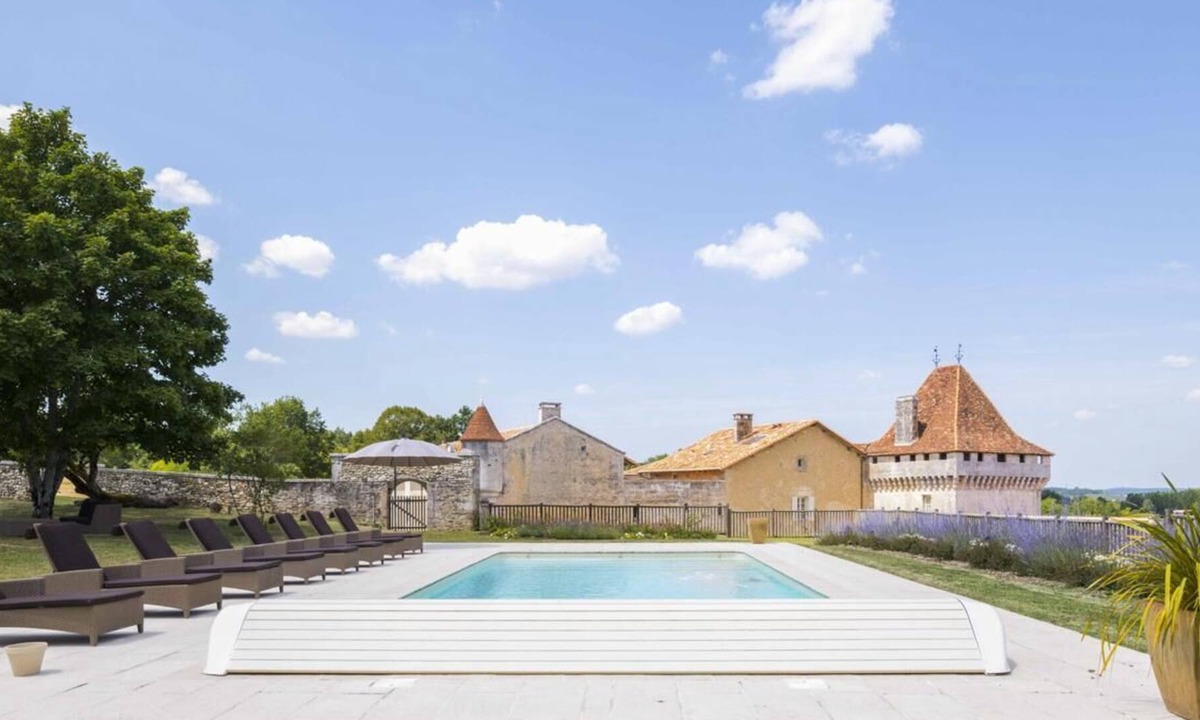 Vieux-Mareuil Other | Stone castle with private pool