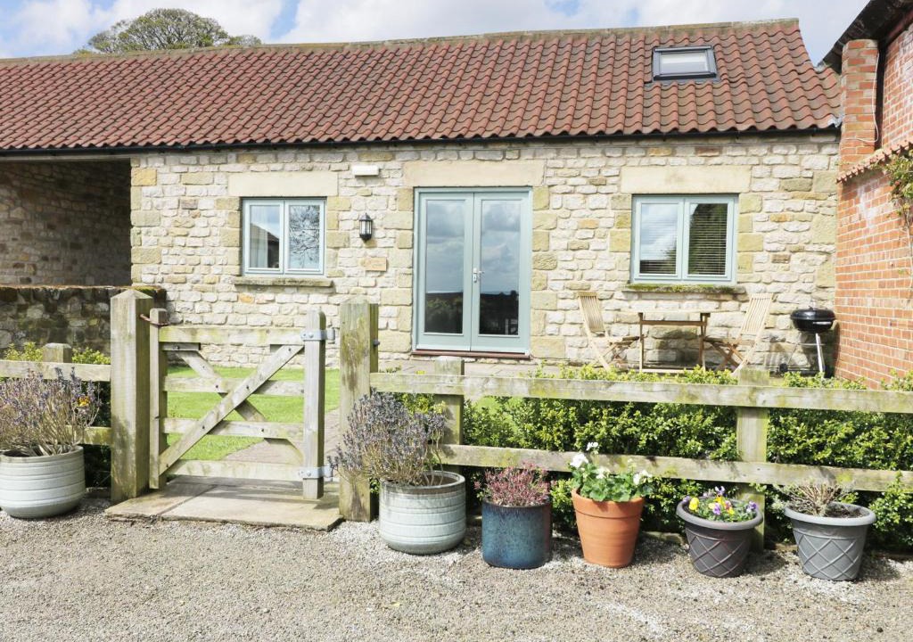 Spaunton House | Stone Cross