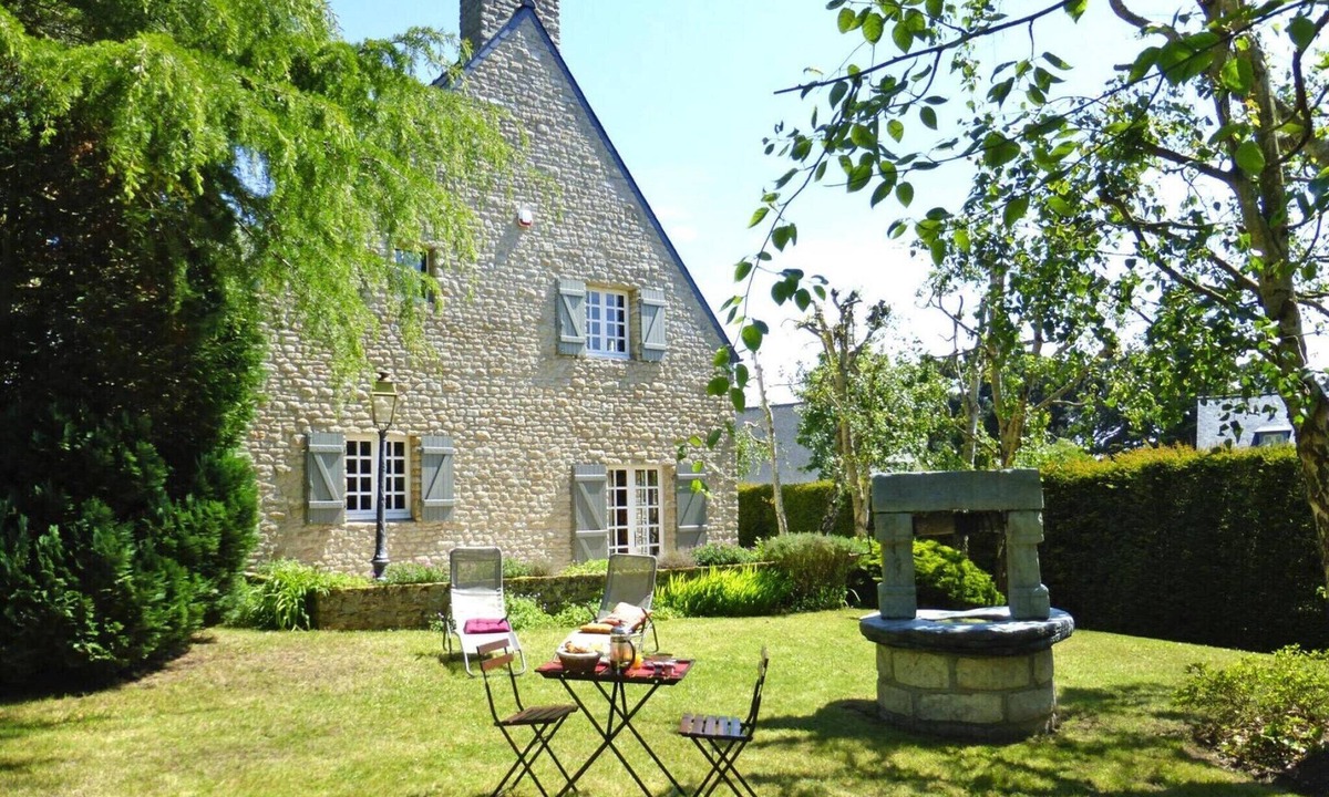 Le Rosais-La Flourie House | Stone House in St Malo near Sandy Beach