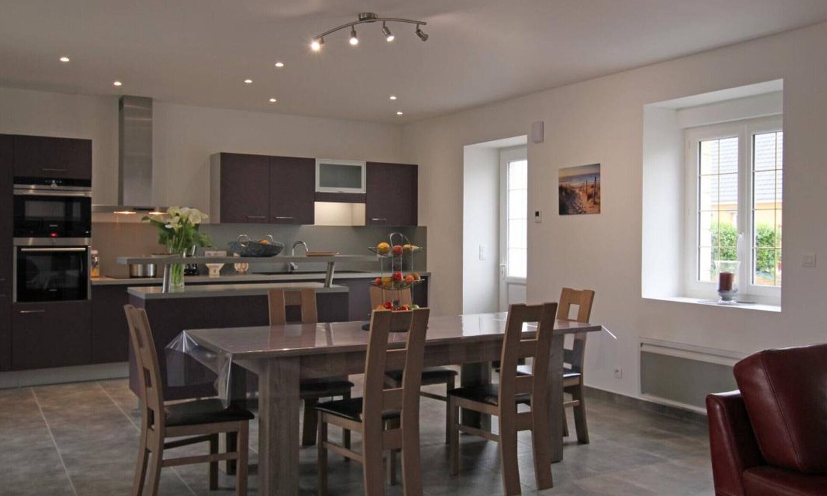 Brillevast Cottage | Stone house with WIFI and pets allowed, Cotentin