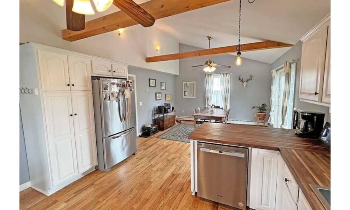 Town of Marbletown House | Stone Ridge Stunner