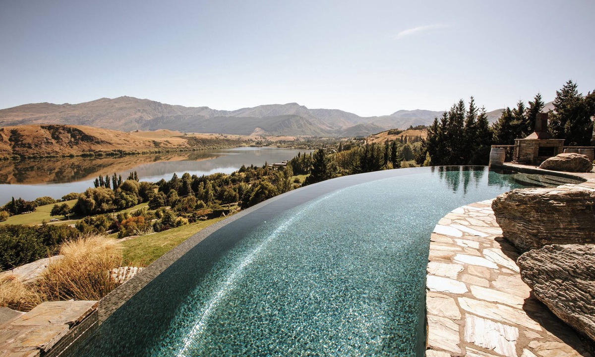 Lake Hayes Cabin | Stoneridge Estate