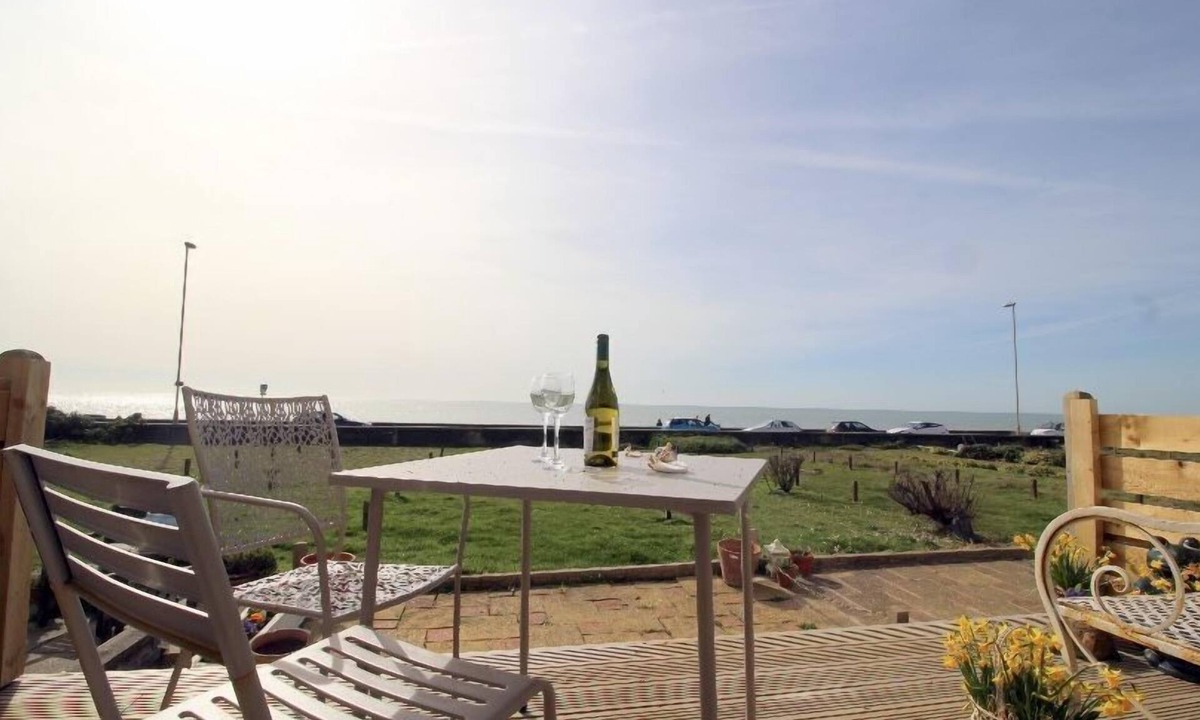 Seaford House | Stones throw from the sea