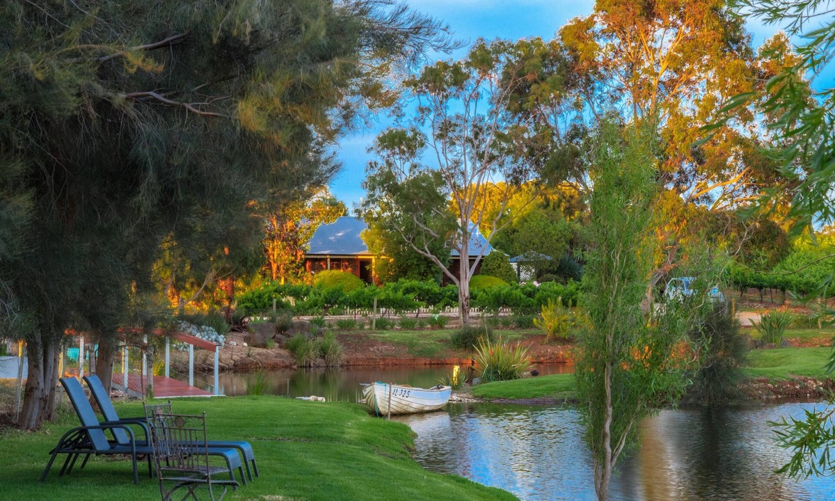 Stone Well Apartment | Stonewell Haven Spa Suite 1