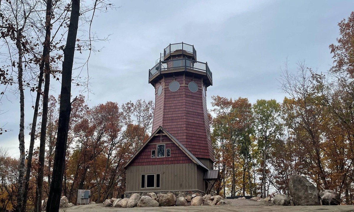 Burtrum Cabin | Stoney Ridge Lighthouse
