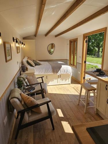 Lumbutts House | Stoodley View Shepherd Huts