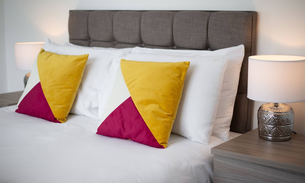 St. Thomas House | STOP! Stay at The Jersey