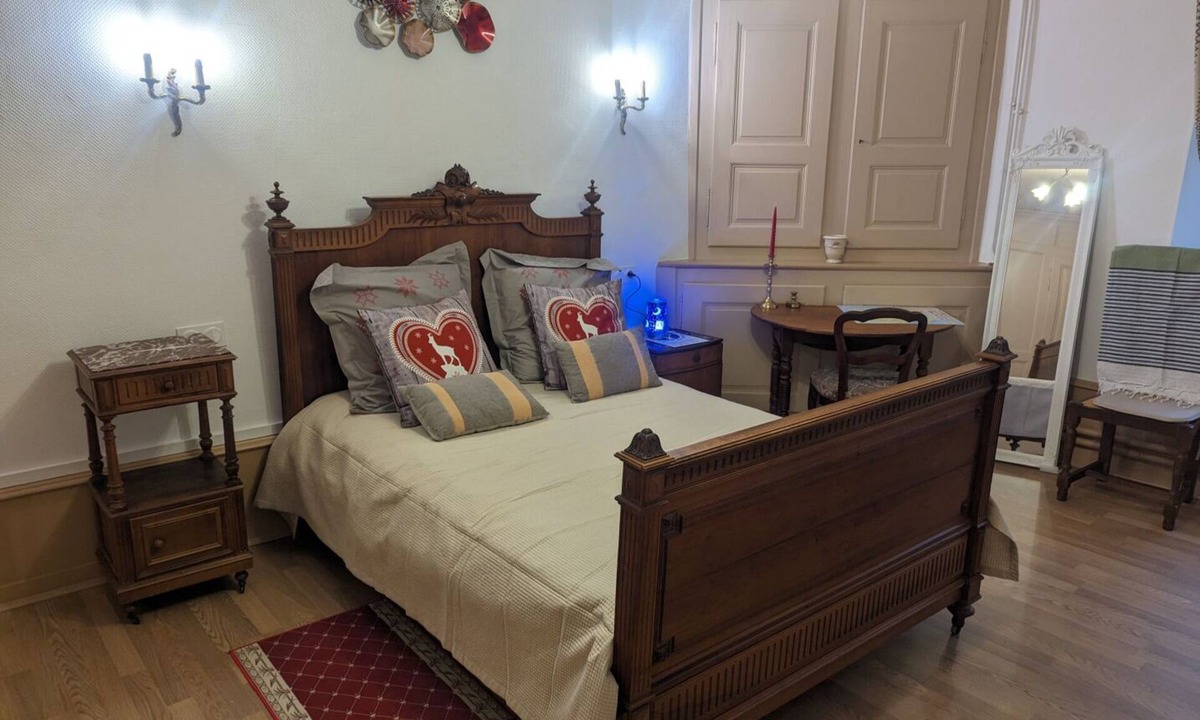 Bourmont House | Stopover at Côna - Bourmont