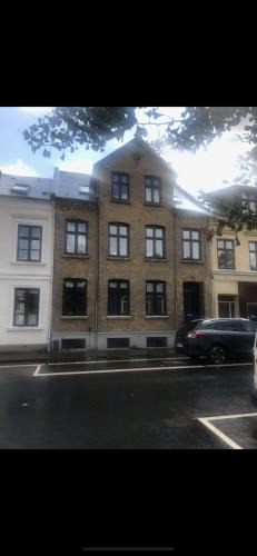 Odense House | Stor lejlighed i smørhullet af Odense centrum