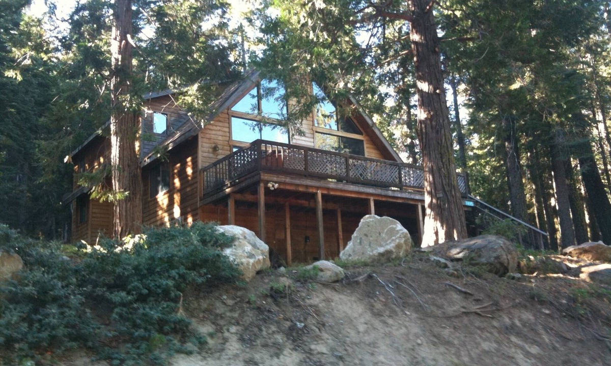 Yosemite National Park Ski Chalet | Storybook Chalet inside Yosemite National Park