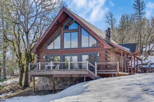 Lyle House | Straight From The Heart