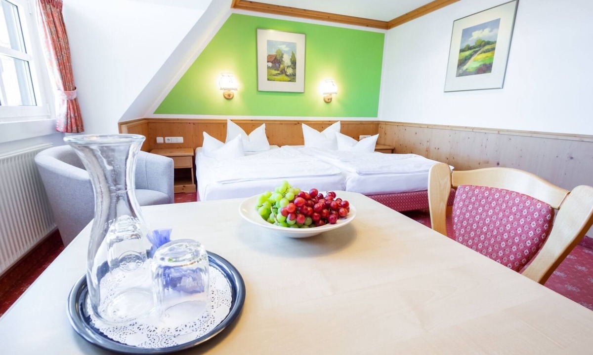 Pfofeld Hotel | Strandhotel Seehof