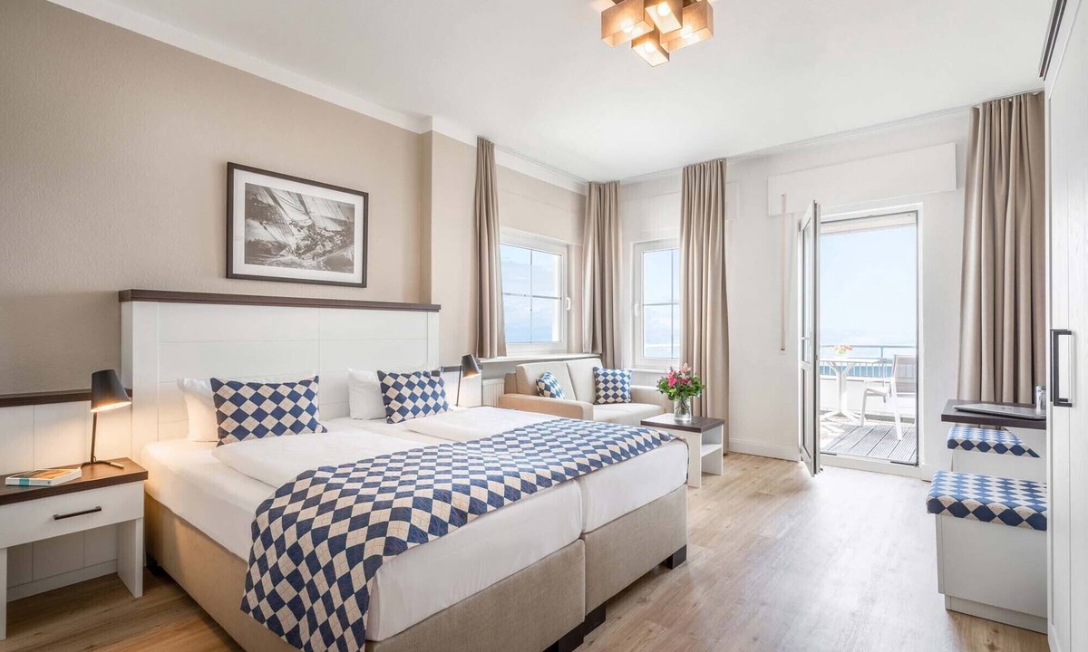 Alt-Travemunde/Ronnau Hotel | Strandschlösschen