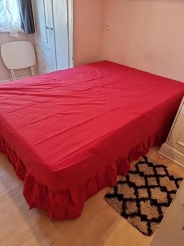 Luton Apartment | Strangers Way