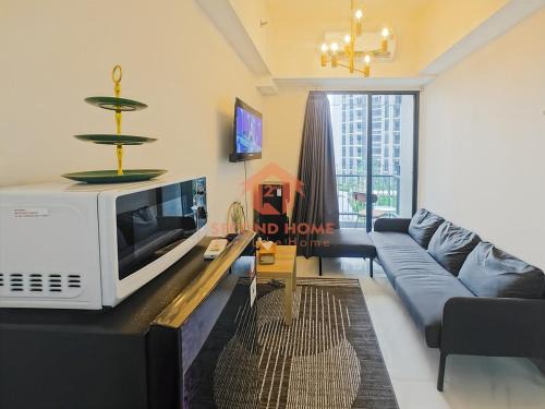 Pekayon Jaya Apartment | Strategic 2BR Pakuwon Apt Bekasi Pool & Gym