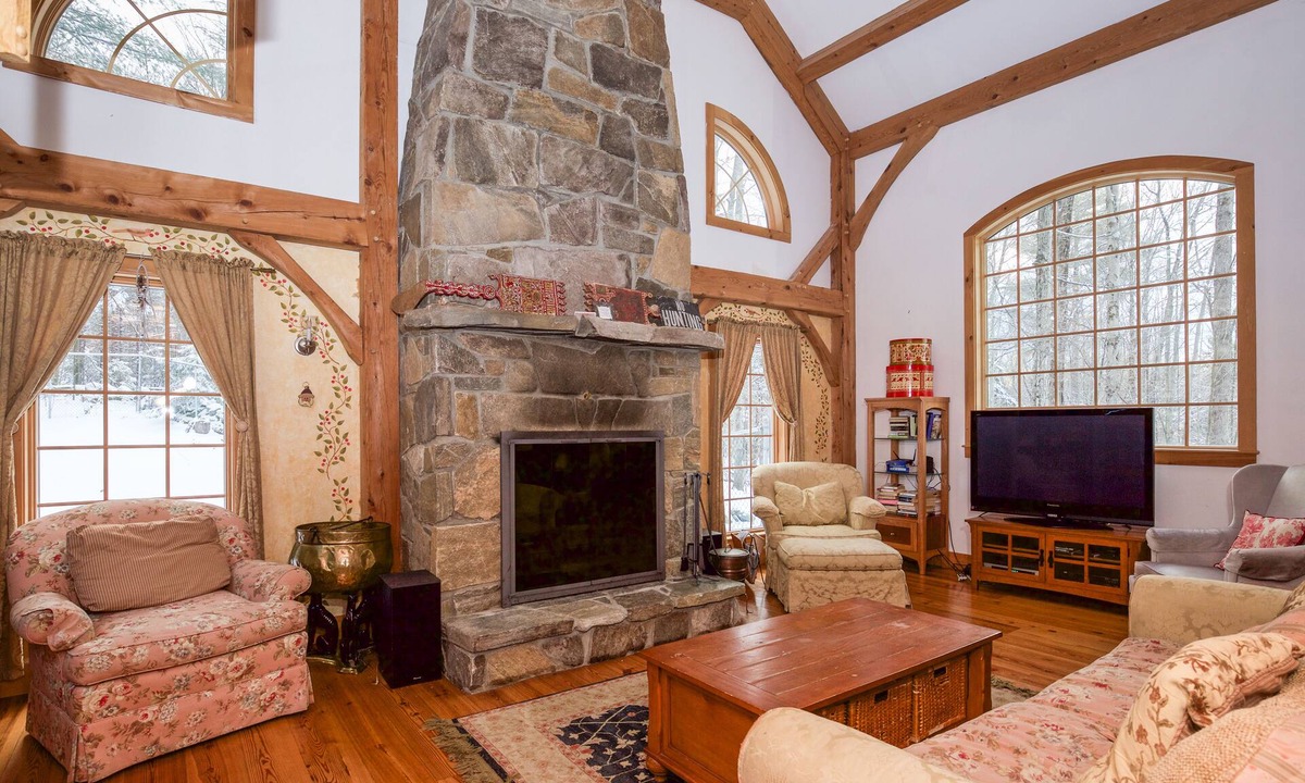 Jamaica House | Stratton Spectacular - March Ski Dates Available !